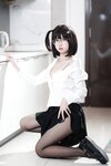 [Cosplay] 洛桑w伊梓 眼镜妹妹[32P-307.8M]