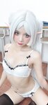 [Cosplay] PoppaChan - Frieren Winter 芙莉莲·黑丝短靴冬装 +S