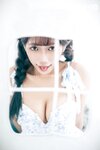 [JVID] 吳紫欣 - 戀愛感爆棚的野餐約會－紫欣❤️女友洋裝的肩帶滑下來了????那乾脆就別穿了吧????