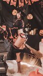 [Cosplay] Leader Bai Yizi 萌妹白易子教主 - Halloween Witch 万圣节魔女