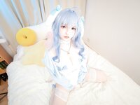 [Cosplay] 神楽坂真冬 原神 甘雨降临 [75P2V-816MB]