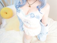 [Cosplay] 神楽坂真冬 原神 甘雨降临 [75P2V-816MB]