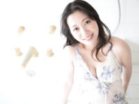 [Photobook] 福田明日香 写真集『PASSIONABE コケティッシュ』