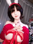[Cosplay] 一小央泽 (yixiaoyangze) - 2025圣诞系列 拆礼物