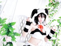 [Cosplay] Leader Bai Yizi 萌妹白易子教主 - LOVELIVE!
