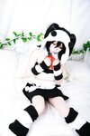 [Cosplay] Leader Bai Yizi 萌妹白易子教主 - LOVELIVE!