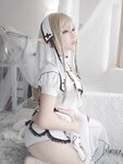 [Cosplay] 小容仔咕咕咕w 容鸽 [36P2V-178MB]