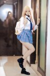 [Cosplay] 洛桑w伊梓 喜多川海梦 [33P1V-424MB]