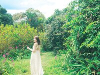 [Photobook] 秋元真夏フォトブック『淡淡(あわあわ)』 (幻冬舎単行本)