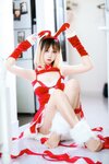 [Cosplay] 洛桑w伊梓 网袜丝带兔兔 [46P4V-423MB]