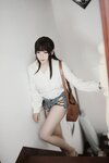 [Cosplay] 小容仔咕咕咕w 创口贴OL [36P1V-320MB]