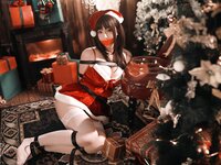 [Cosplay] 小容仔咕咕咕w 圣诞礼物×捆绑 [49P-188MB]
