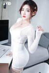 [JVID] 費爵娜 - 上班時胸部掉出來的女同事費爵娜,我止住鼻血好心向前提醒