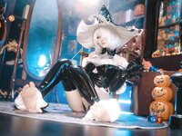 [Cosplay] 屿鱼 尼尔：机械纪元 2B 万圣女巫同人 [70P-596MB]
