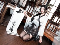 [XR] Zhou Yuxi (周于希) - 秀人网模特 铃铛血滴子