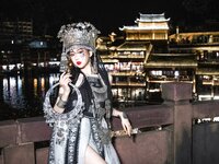 [Cosplay] 瓦斯塔亚小龙虾 苗疆女子 [18P-333MB]