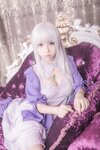 [Cosplay] Leader Bai Yizi 萌妹白易子教主 - Re Zero Emilia RE从零开始的异世界生活 艾米莉娅