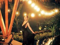[Photobook]【電子版だけの特典カット付き】福井梨莉華 1st写真集 あいの道しるべ