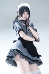 [Cosplay] 清水凪 手提箱与灰色女仆 [80P-1.67GB]
