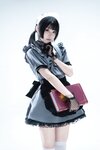 [Cosplay] 清水凪 手提箱与灰色女仆 [80P-1.67GB]