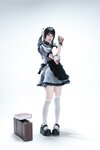 [Cosplay] 清水凪 手提箱与灰色女仆 [80P-1.67GB]