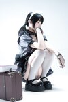 [Cosplay] 清水凪 手提箱与灰色女仆 [80P-1.67GB]
