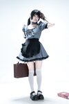 [Cosplay] 清水凪 手提箱与灰色女仆 [80P-1.67GB]