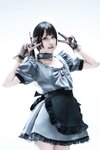 [Cosplay] 清水凪 手提箱与灰色女仆 [80P-1.67GB]