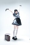 [Cosplay] 清水凪 手提箱与灰色女仆 [80P-1.67GB]