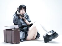 [Cosplay] 清水凪 手提箱与灰色女仆 [80P-1.67GB]