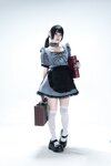[Cosplay] 清水凪 手提箱与灰色女仆 [80P-1.67GB]