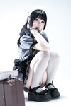 [Cosplay] 清水凪 手提箱与灰色女仆 [80P-1.67GB]