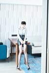 [XR] Yin Tian Tian (尹甜甜sunny) - 秀人网模特 OL皮裙