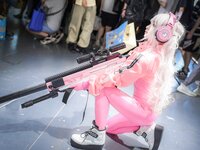 [Cosplay] 九九八吖 萤火虫漫展 NIKKE 胜利女神 爱丽丝 [18P-75M]