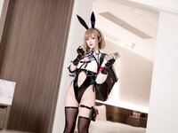 [Cosplay] 屿鱼 外卖兔女郎 葵 [65P-199MB]