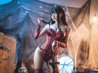 [Cosplay] 是一只熊仔吗 红色corset [42P-189MB]