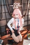[Cosplay] 是一只熊仔吗 Blue Archive Aru Rikuhachima 碧蓝档案 陸八魔爱瑠 [20P-68.5MB]