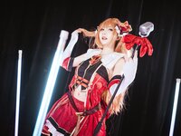 [Cosplay] 是一只熊仔吗 望 [32P-97.4MB]
