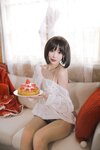 [Cosplay] Tina很妖孽呀 温柔短发妹妹 [52P1V-1.16GB]
