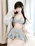 [Cosplay] 迷之呆梨 超短短裙 [18P1V-100MB]