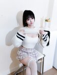 [XR Uncensored] 沈蜜儿 - R18 秀人网模特 白色毛衣