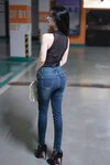 [XR] 谭小灵 - 秀人网模特 车震剧情套图+小画家剧情视频
