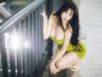 [Cosplay] Tina很妖孽呀 绿色连衣裙 [35P-210MB]