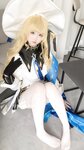 [Cosplay] Seele麦麦 - 鸣潮 菲比&卡提希娅·蓝色花海物语