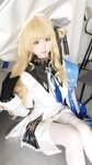 [Cosplay] Seele麦麦 - 鸣潮 菲比&卡提希娅·蓝色花海物语