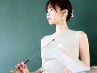 [Photobook] けんけん DL写真集 ミルク先生の特別授業写真集 [131P-311MB]