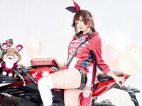 [Cosplay] Joyce Lin - Amber Pizza Genshin Impact