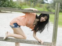 FRIDAYデジタル写真集 高鶴桃羽 ラブリースワン vol.1
