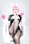 [Cosplay] 半半子 王医生 [56P-311MB]