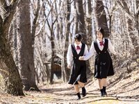 [Photobook] Girl Loving Girl 涼森れむ＆八掛うみ ヌード写真集